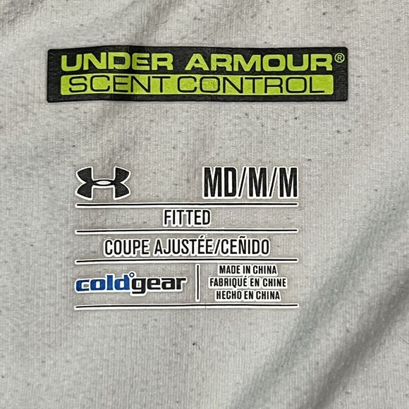 UNDER ARMOUR Scent Control Cold Gear Camo Top Women MEDIUM Hunting Fitted V-Neck - Picture 4 of 10